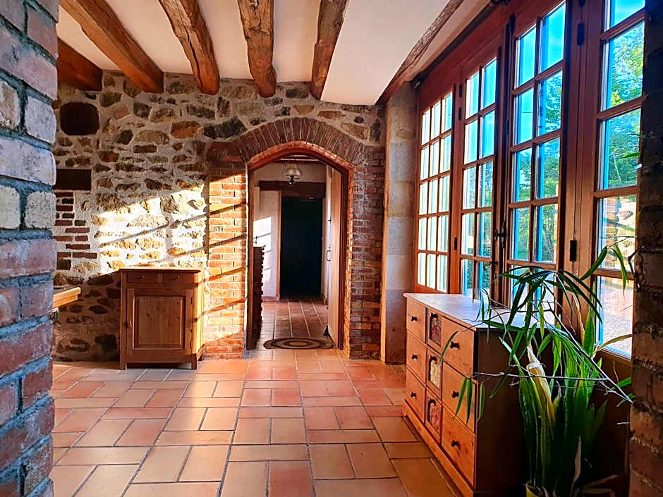 Ferme équestre & Chambres d'hôtes Gateau Stables proche Guédelon