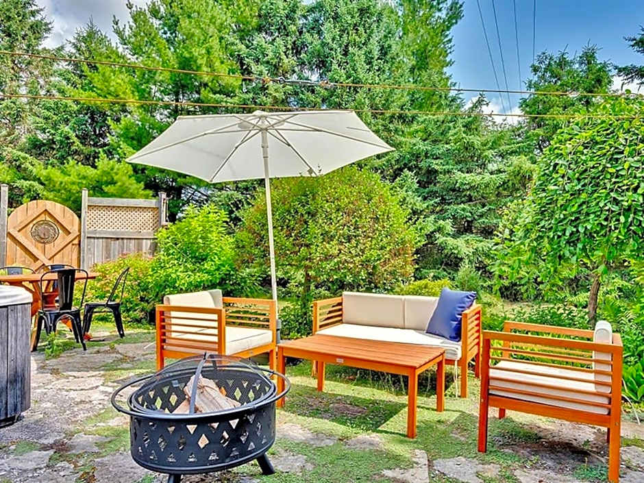 The Gem - Beautiful farmhouse with hot tub