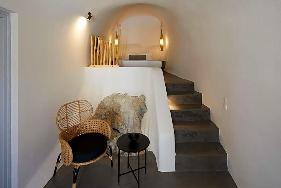 Arxegono Cave Houses Santorini