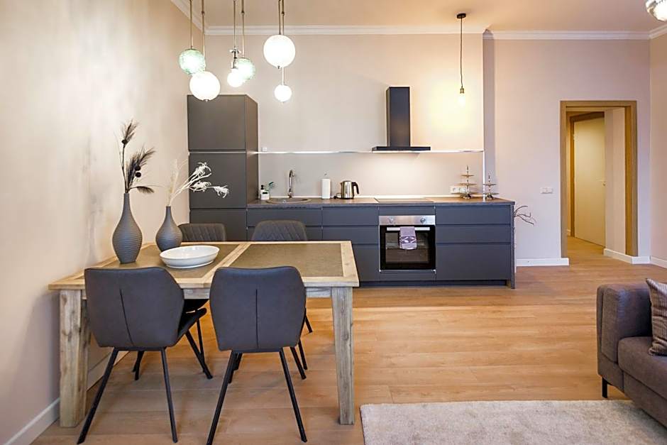 Bearsleys Downtown Apartments