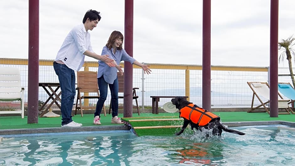 Izu-Kogen Wan Wan Paradise Condominium