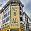 OYO 714 Arina Hotel