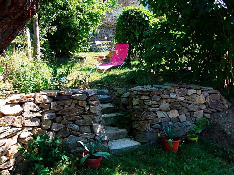 Le Vallon d'Armandine, gîte écologique Auvergne