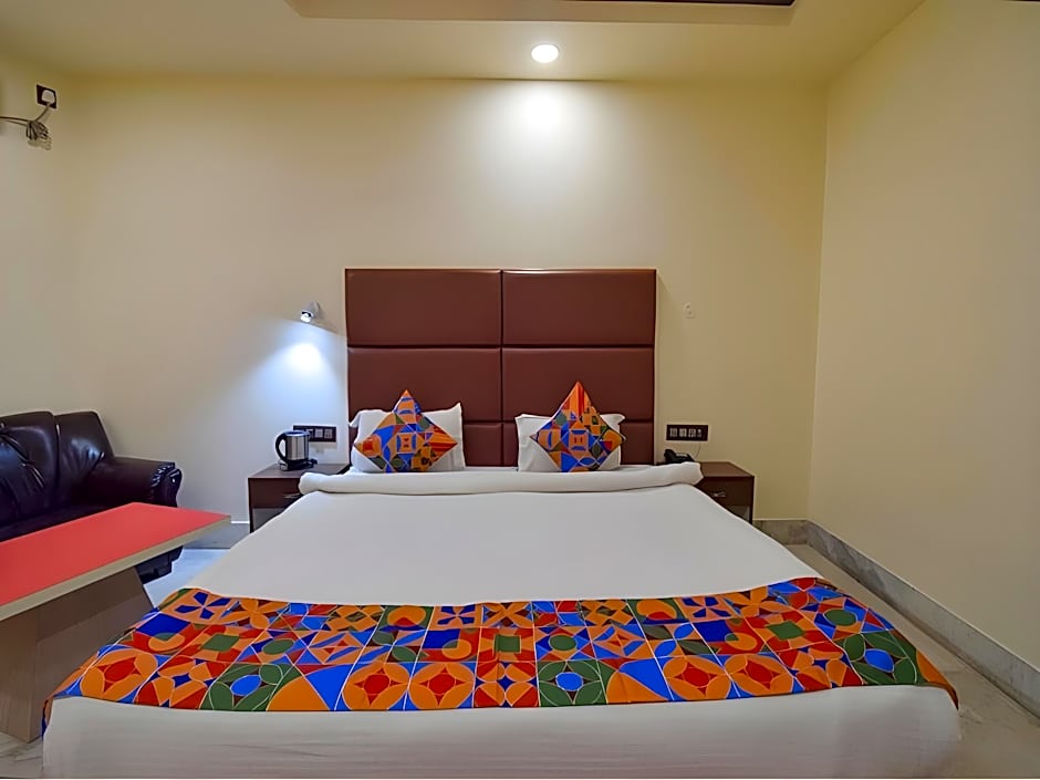 FabHotel Red Rose - Nr. IIT Guwahati