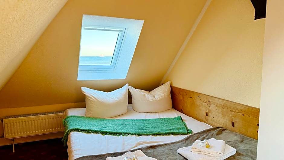 "Sanddorn", Kur- und Ferienhotel, Direkte Strandlage, Fahrstuhl