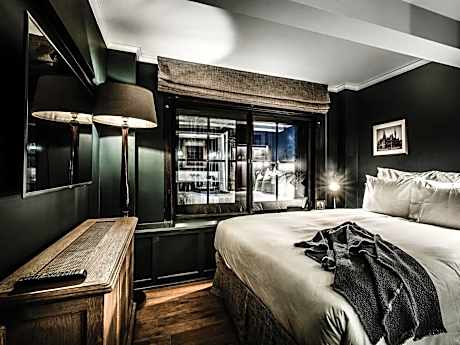 Duplex Deluxe King Room with Terrace