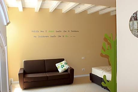 Quadruple Room with Private Bathroom