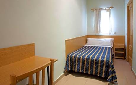 Single Room with Private Bathroom