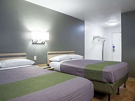 Quadruple Room - Non-Smoking