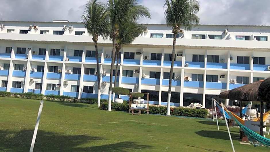 Carneiros Tamandare Apart Hotel Marinas
