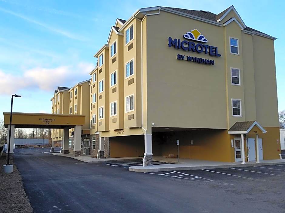 Microtel Inn & Suites by Wyndham Niagara Falls
