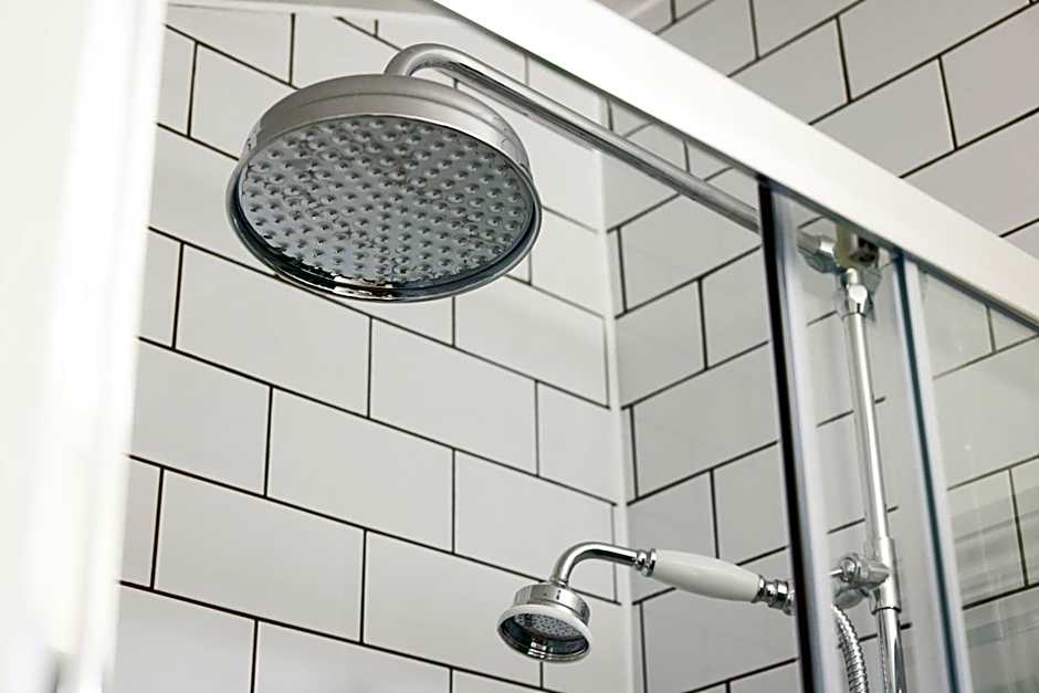 The Kings Head Wroxham by Greene King Inns