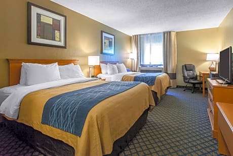 2 Double Beds Nonsmoking