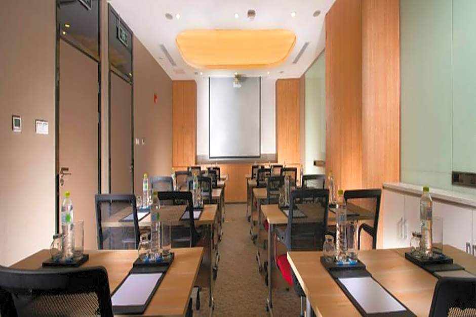 Holiday Inn Express Yancheng City Center