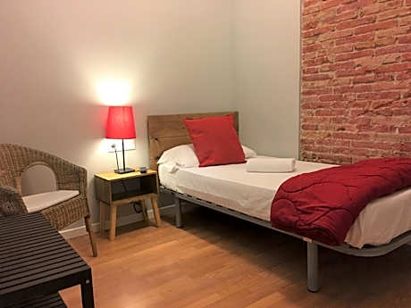 Single Room with Shared Bathroom