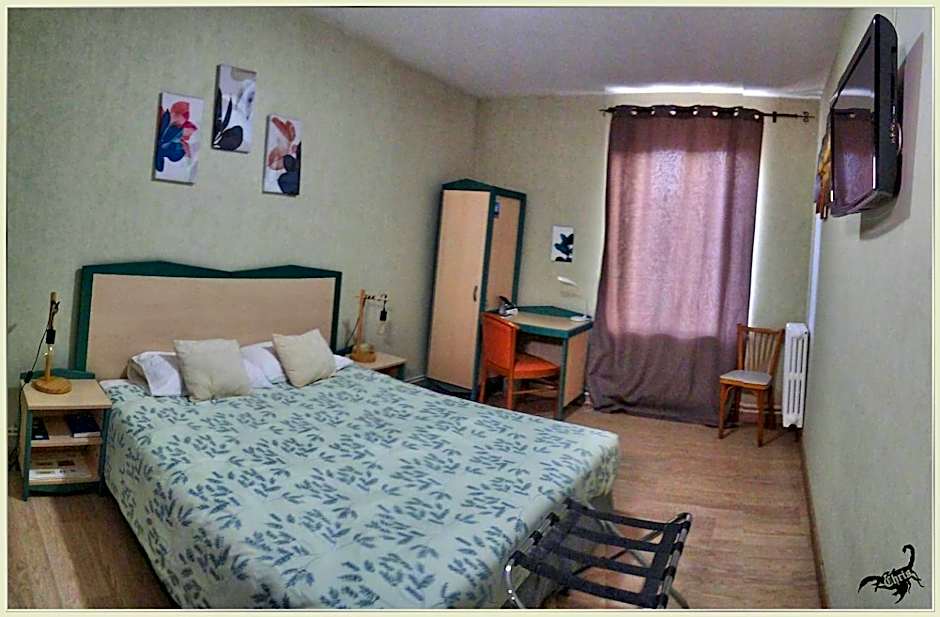 Logis Hotel Des Voyageurs Restaurant La Bonne Tabl'Hay