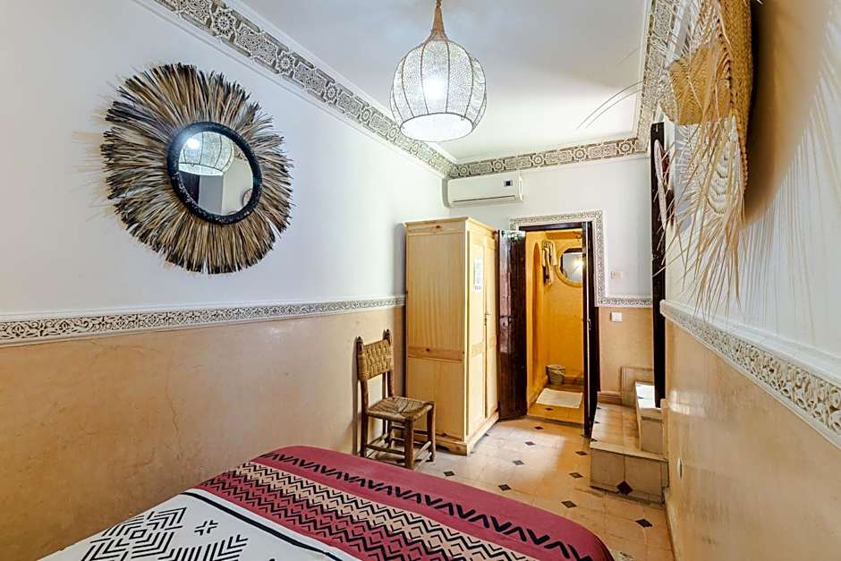 Riad Davina