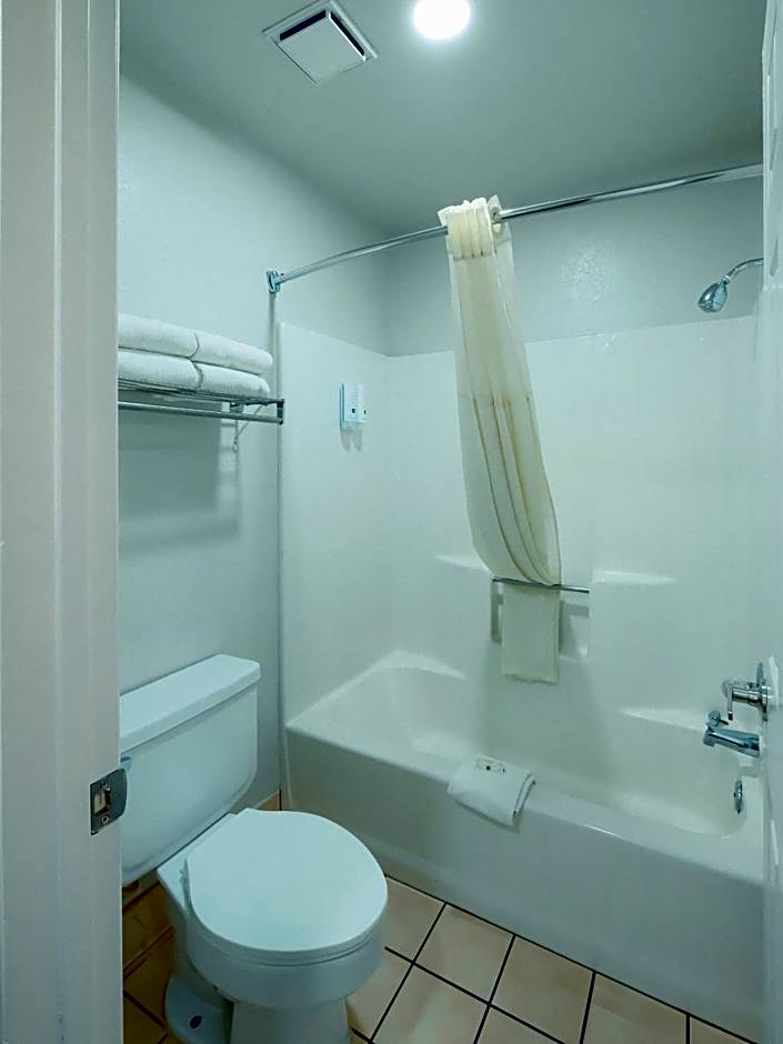 Quality Inn Holbrook near Petrified Forest