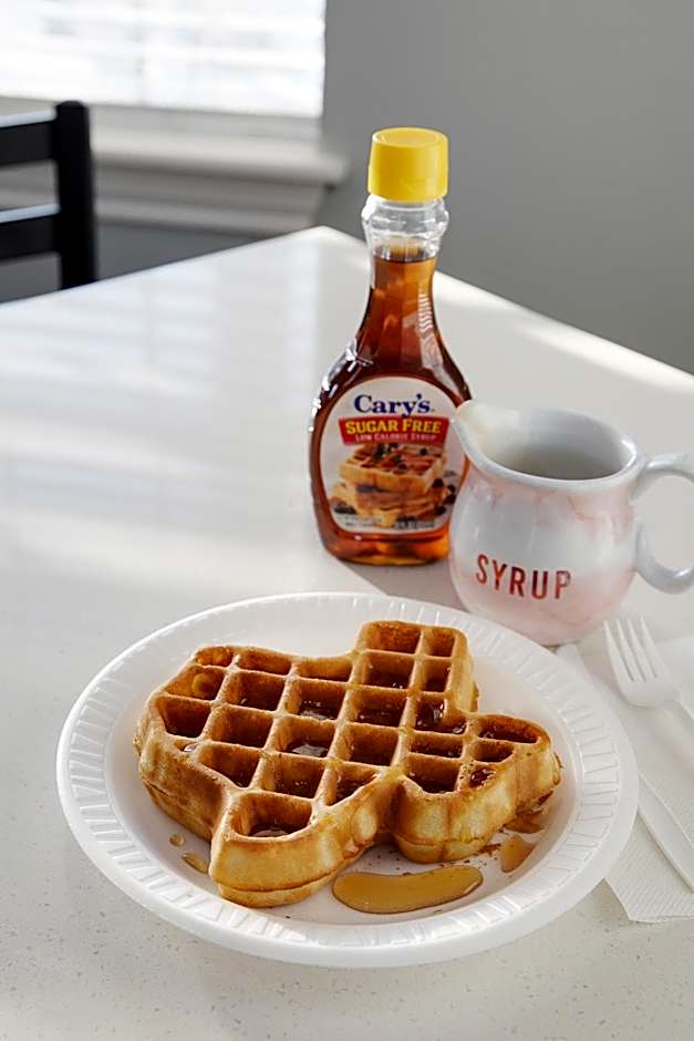 Plantation Suites and Conference Center