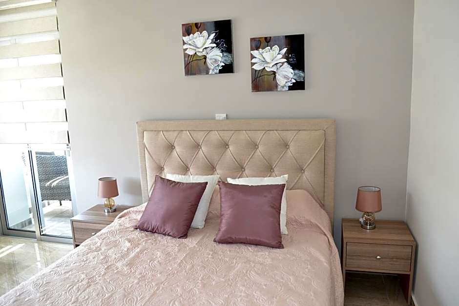 Marianna Hotel Apartments