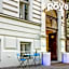 Royal Court Hotel