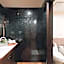 Elin Hotel