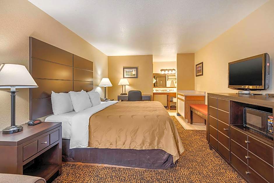 Photo 1 of 5 of Efficiency 1 King Bed