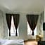 Easy Star Hotel