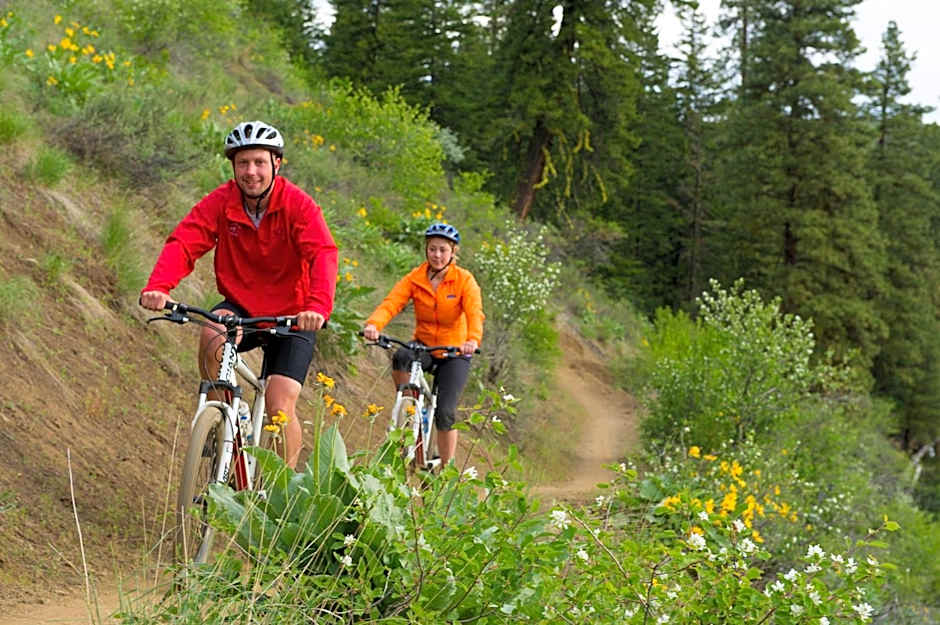 Sun Mountain Lodge