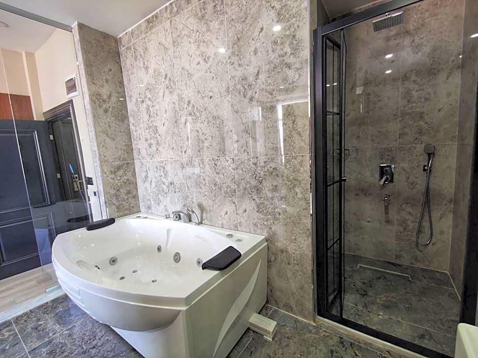 The Golden Pera's Hotel & Spa