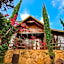 Casa Europeia com Lareira & Piscina em Indaiatuba