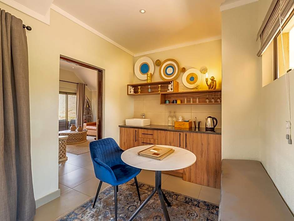 Tau Game Lodge