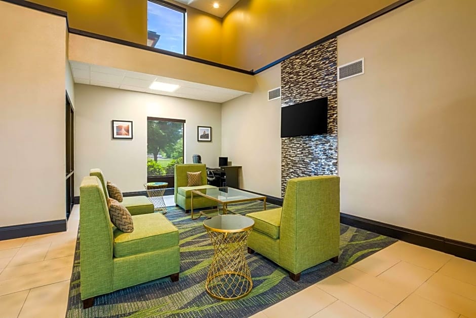 Quality Inn & Suites-Sellersburg