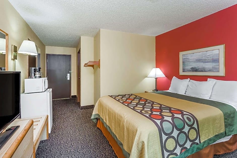 Super 8 by Wyndham Appleton