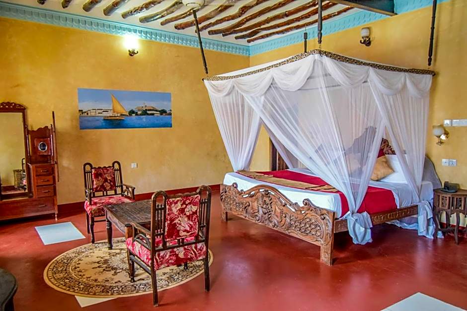 Tembo House Hotel