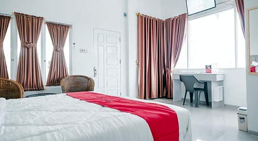 RedDoorz Syariah near Arafah Hospital Jambi