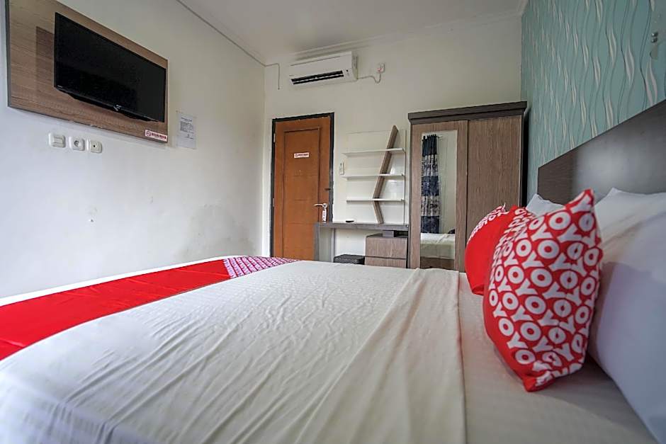 OYO 1266 Green Palm Kostel Syariah