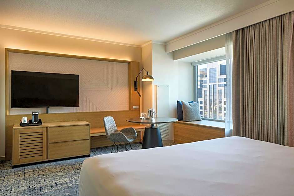 Sheraton Grand Sacramento Hotel