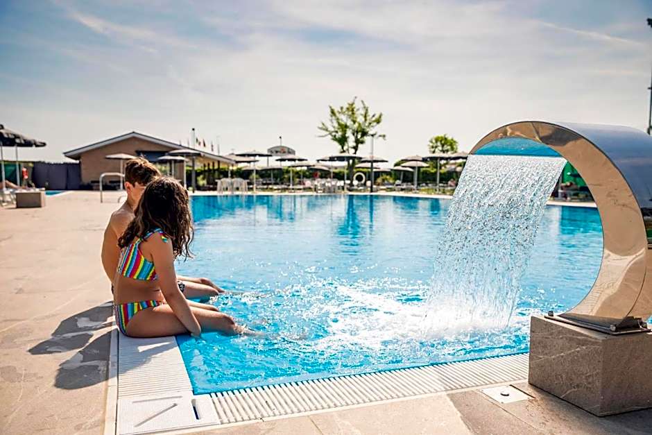 Hotel Baya - in centro, sul mare