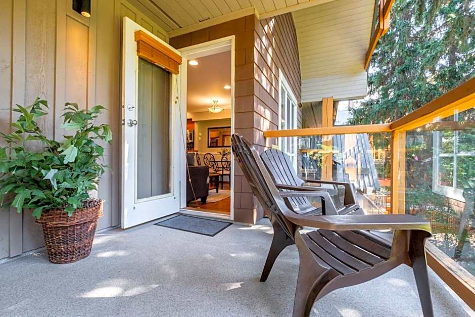 Glacier's Reach by Outpost Whistler