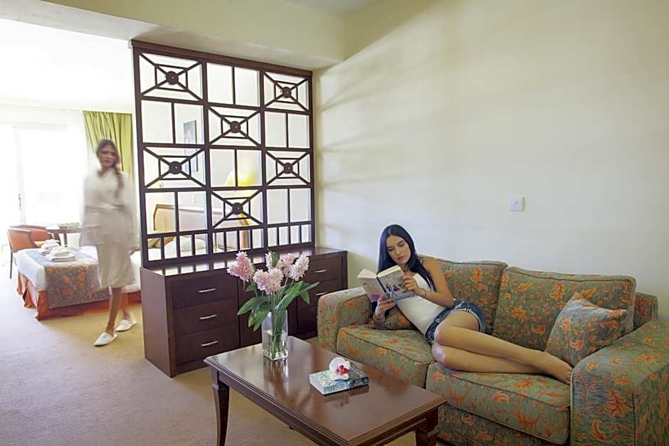 Aquamare Beach Hotel & Spa