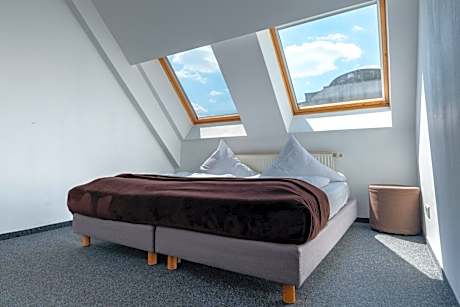 Double or Twin Room with Private Bathroom