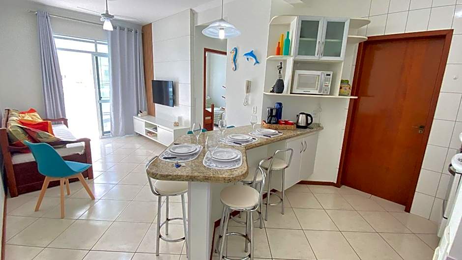 Caminhe até a praia, refresque-se na piscina