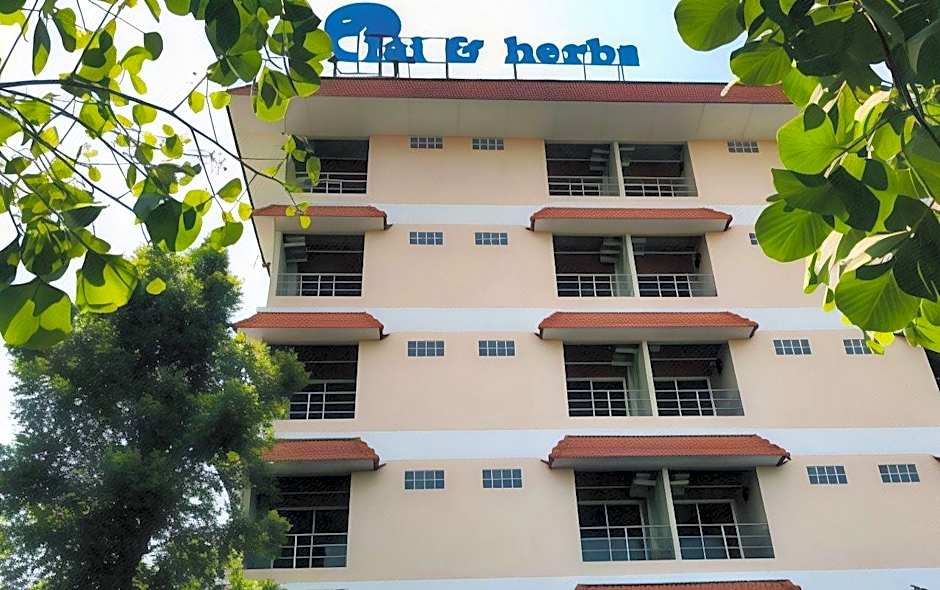 Plai and Herbs Suvarnabhumi Airport 