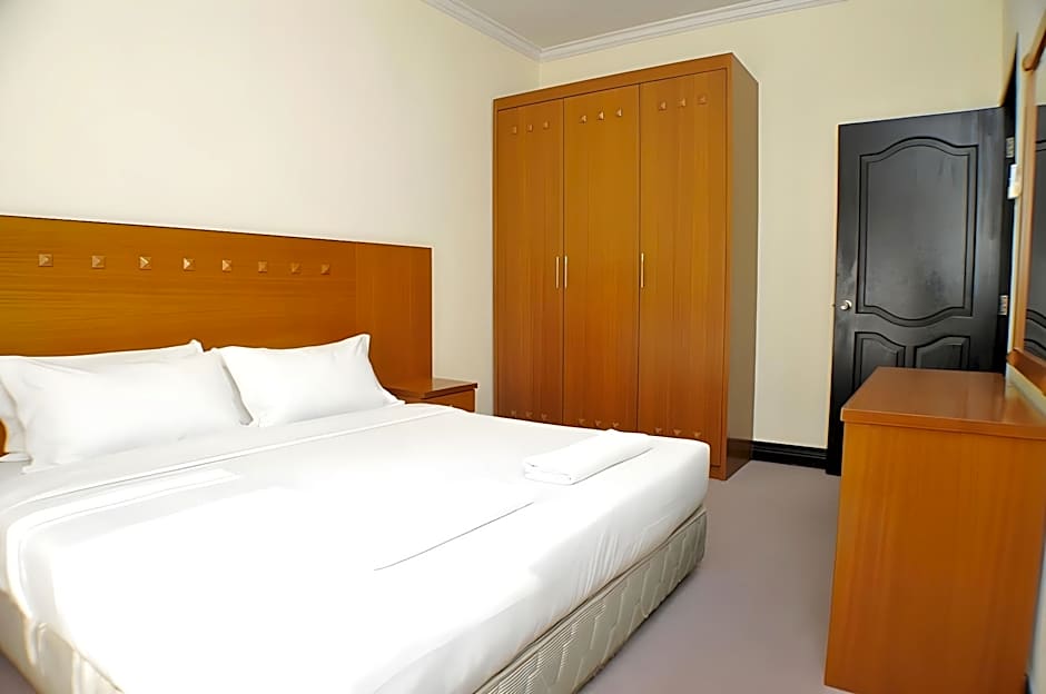 Promenade Service Apartment