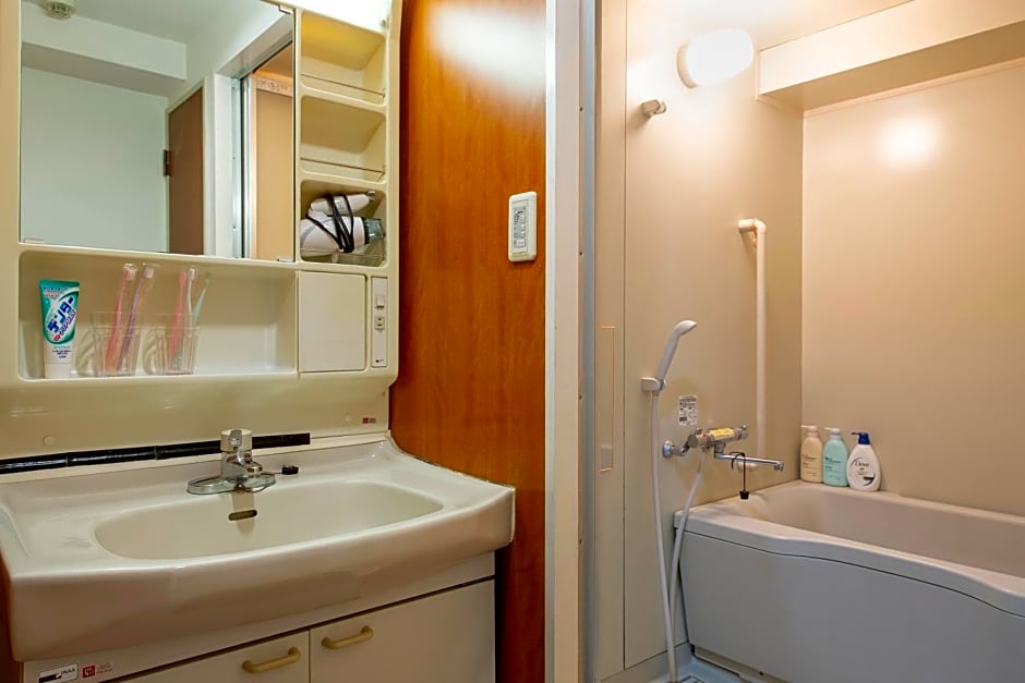 Uhome Akihabara Apartment 3