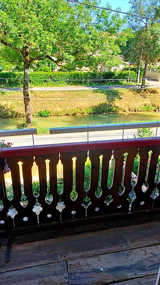 L'étape du Canal - Pèlerins, Randonneurs, Vacanciers