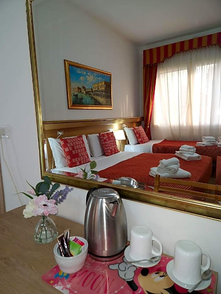 HOTEL TiTO