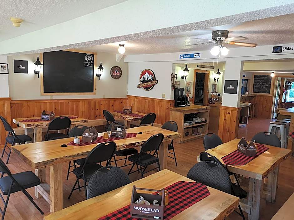 Crabbe Mountain Inn