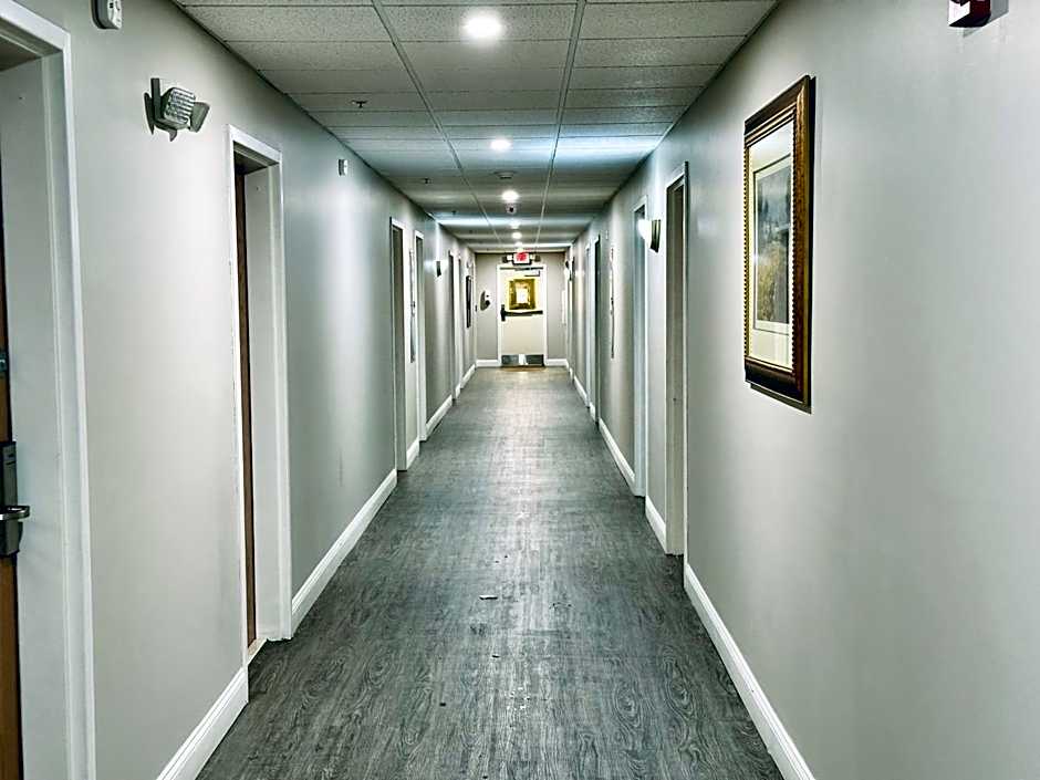 Ivey's Motor Lodge